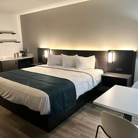 Studio 6 Suites Louisville Ky Airport/Expo Center Екстериор снимка