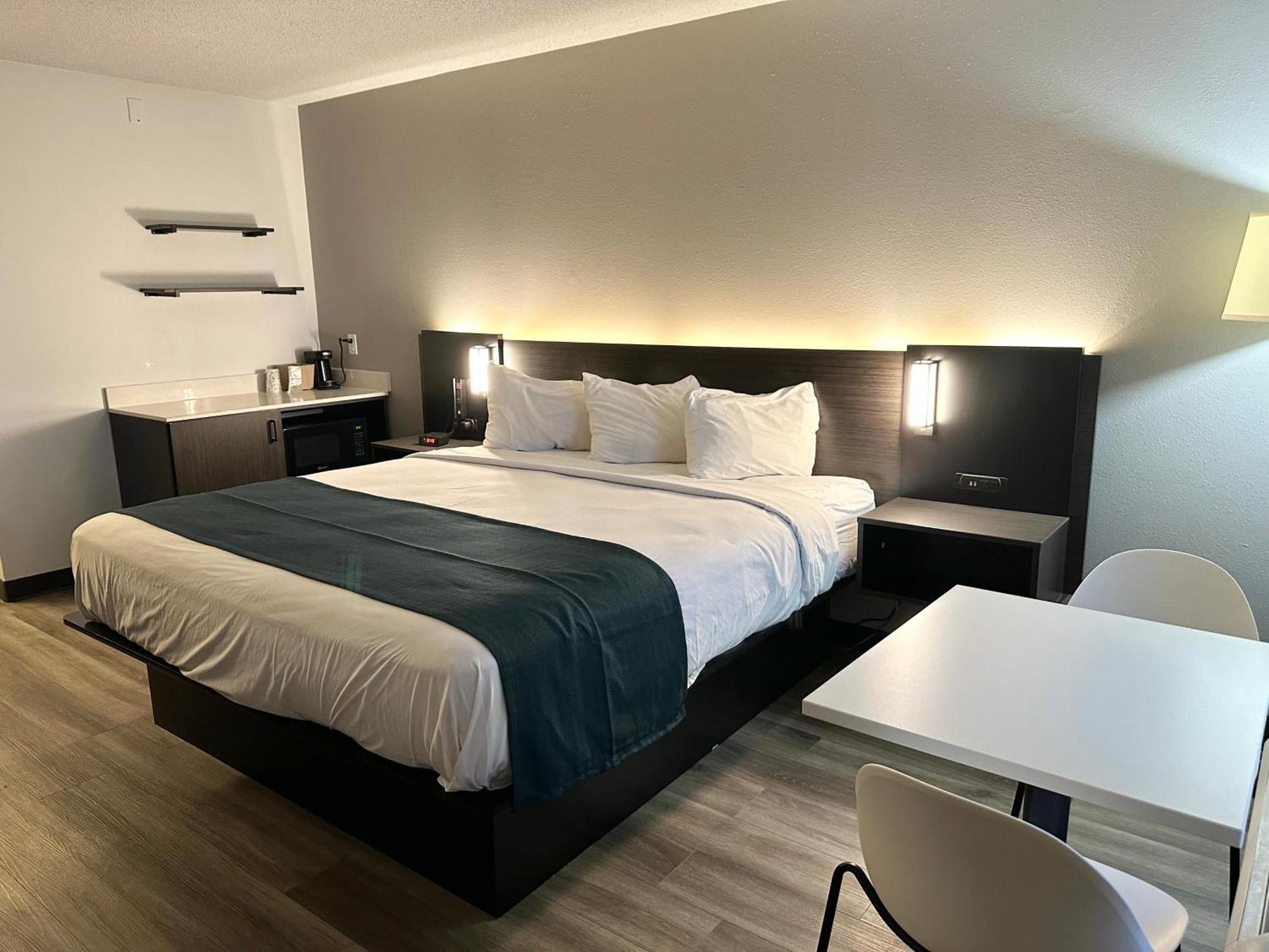 Studio 6 Suites Louisville Ky Airport/Expo Center Екстериор снимка
