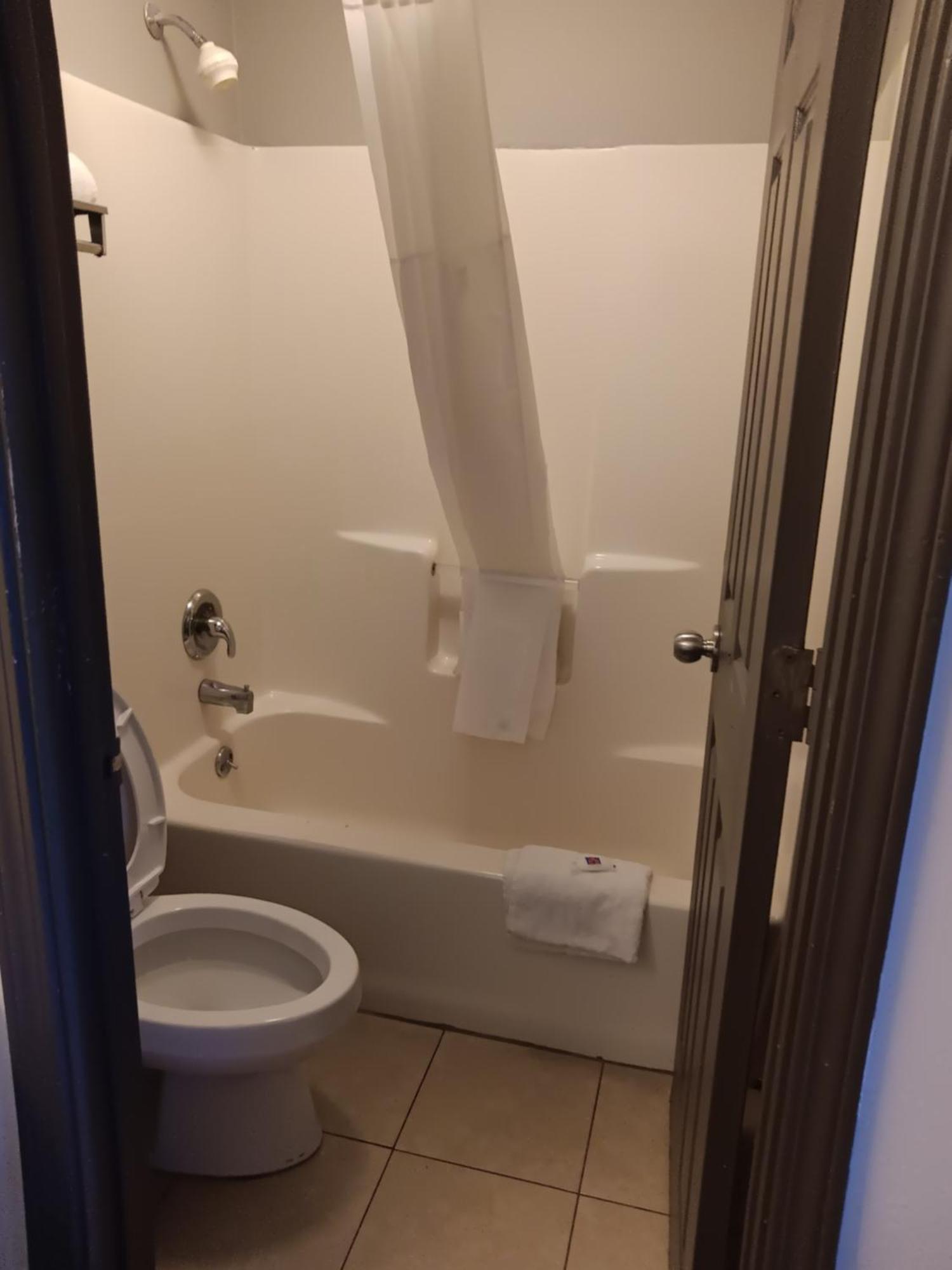 Studio 6 Suites Louisville Ky Airport/Expo Center Екстериор снимка