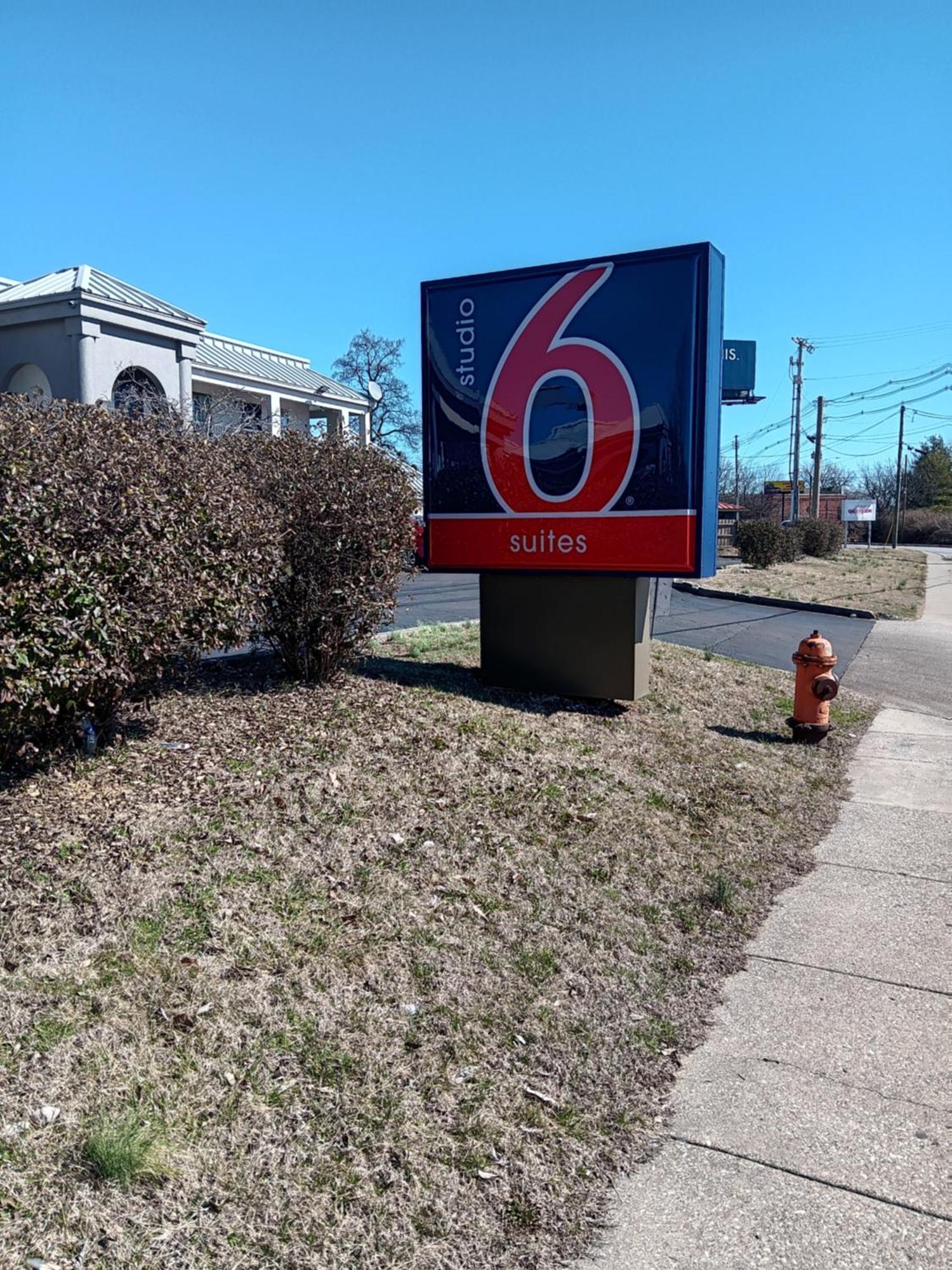 Studio 6 Suites Louisville Ky Airport/Expo Center Екстериор снимка