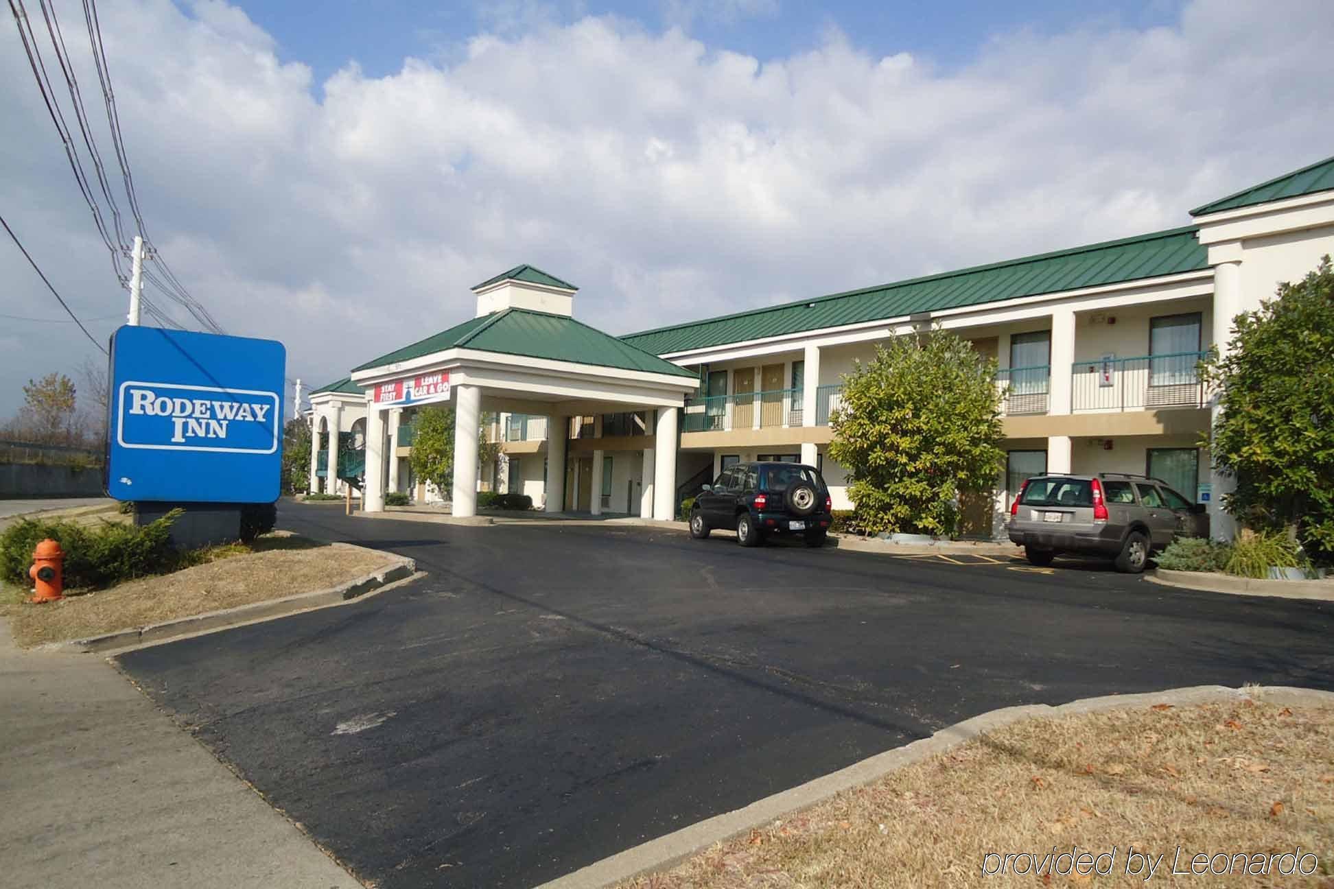 Studio 6 Suites Louisville Ky Airport/Expo Center Екстериор снимка
