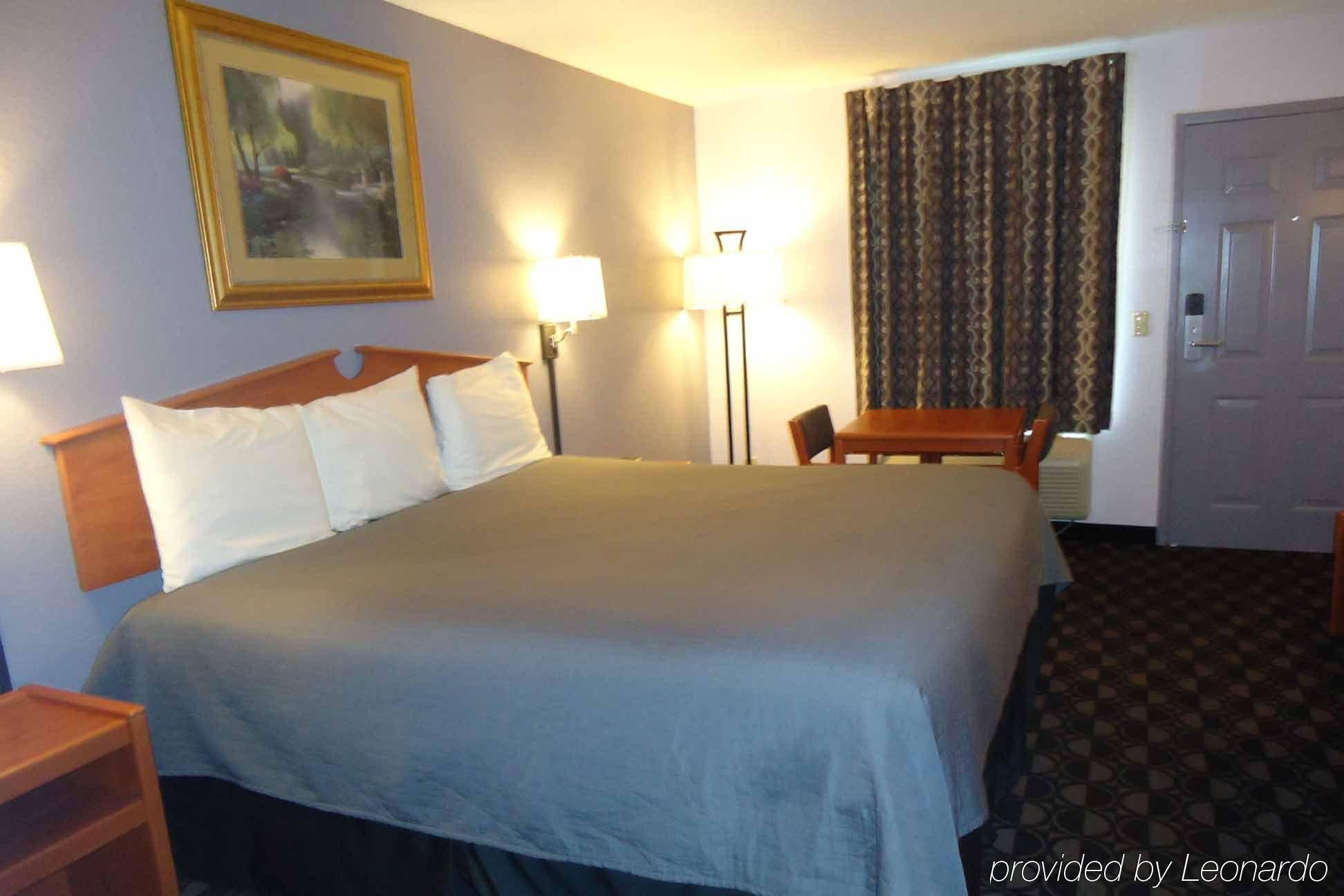 Studio 6 Suites Louisville Ky Airport/Expo Center Стая снимка